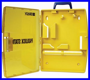 Przenośna skrzynka na kłódki marki Brady 811218