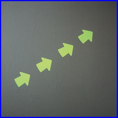 znacznik-fotoluminescencyjny-strzalka-cena-kontakt-093275-sklep-hts-oznaczenia-BHP