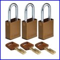 ALU-BRN-38ST-KA3PK-klodki-brazowe-aluminiowe-jednakowe-klucze-brady-safekey.jpg