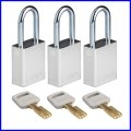 ALU-SLV-38ST-KA3PK-klodki-aluminiowe-jednakowe-klucze-safekey-biale-palak-38mm.jpg