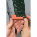 Nakladkowa-blokada-bezpiecznika-EZ-Panel-Loc-051254-lockout-brady.jpg