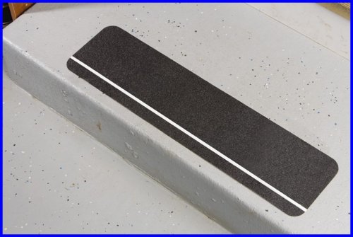 brady-znacznik-fotoluminescencyjny-antyposlizgowy-078162-150x600mm-dystrybutor-hts-polska-tasma-brady-kontakt-cena